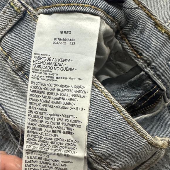 Kids Levi's High Rise Straight Legs Light Wash Blue Jeans. BNWT Size 16 - Picture 12 of 13